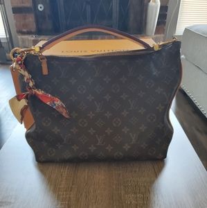 🌺 Authentic Louis Vuitton Sully PM 🌺